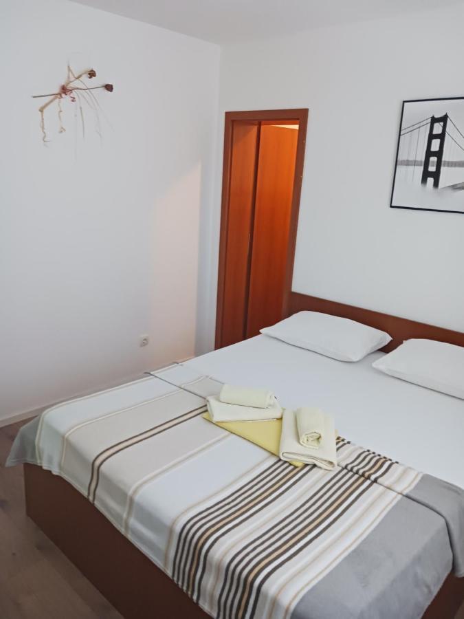 Apartmani Petra Primošten Esterno foto