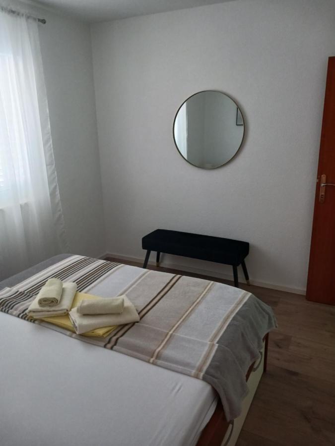 Apartmani Petra Primošten Esterno foto