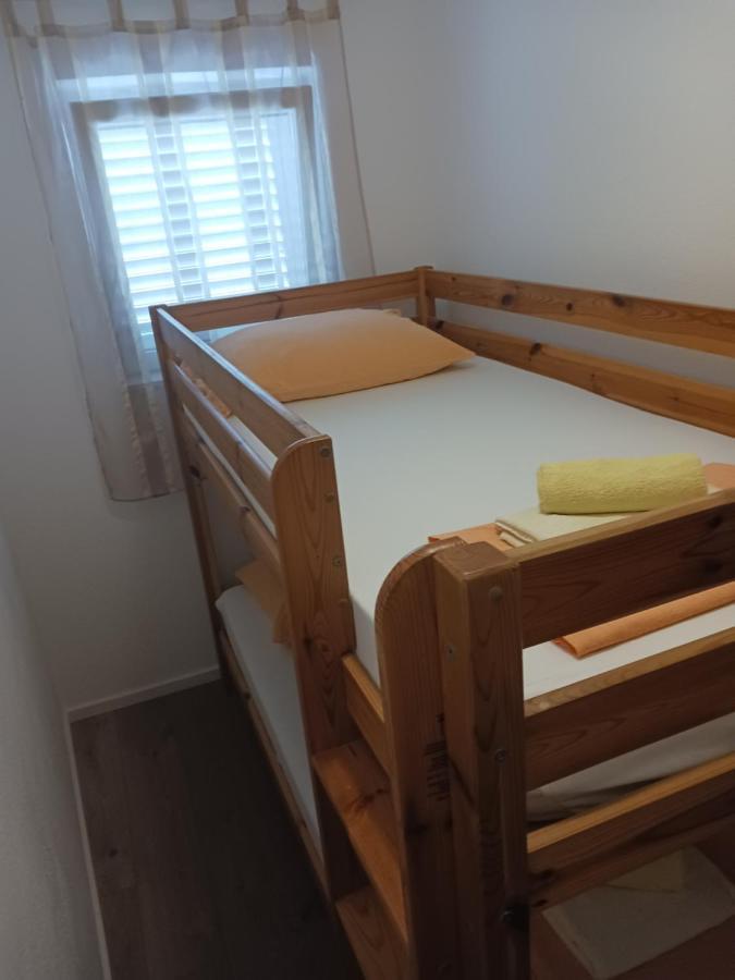 Apartmani Petra Primošten Esterno foto