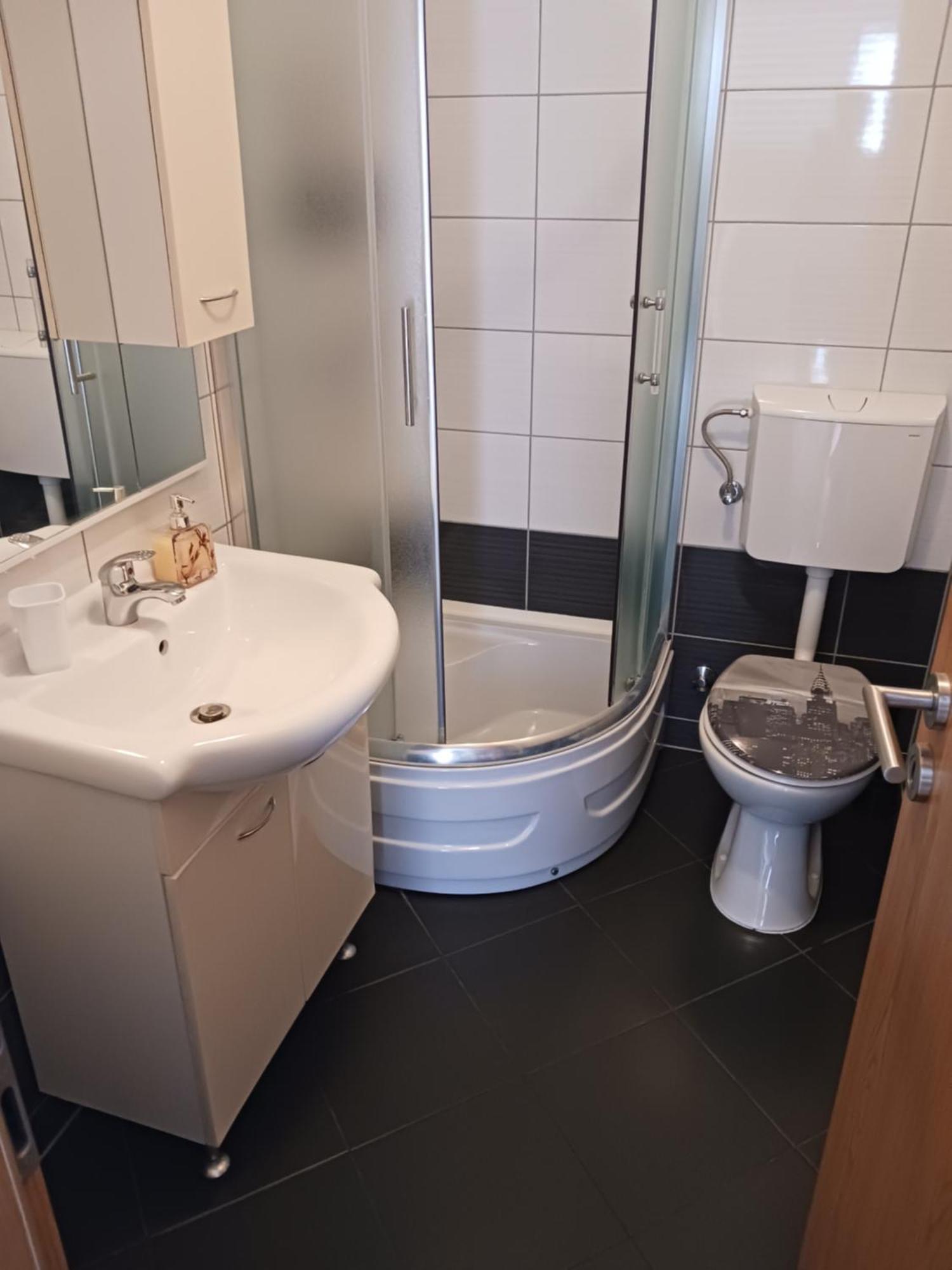 Apartmani Petra Primošten Esterno foto
